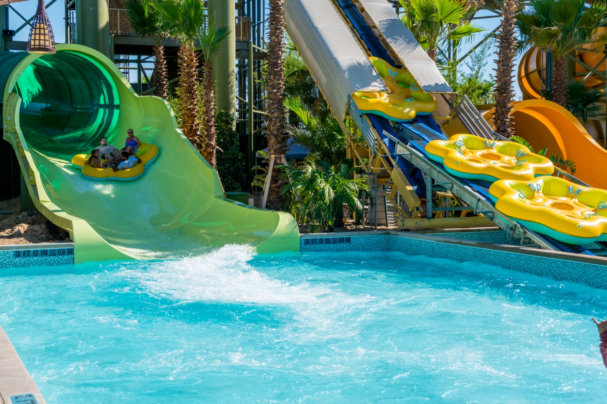Maku Puihi Round Raft Rides at Universal's Volcano Bay - Orlando Informer
