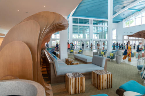 Surfside Inn and Suties's lobby