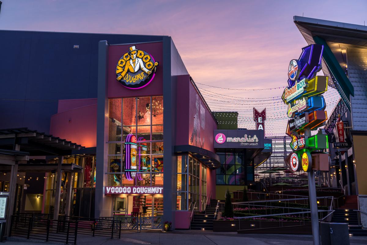 Voodoo Doughnut at Universal CityWalk Orlando – Full Menu, HD Photos