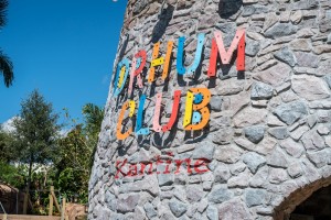 Drhum Club Kantine at Loews Sapphire Falls Resort