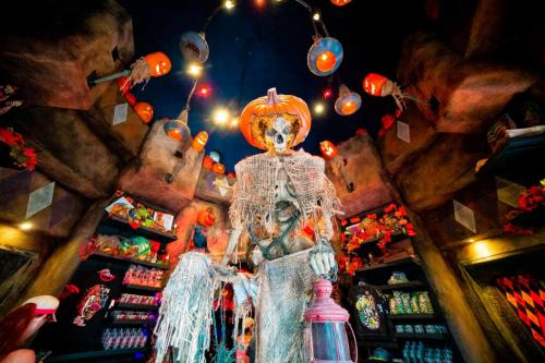 All Hallows Eve Boutique 2021 at Islands of Adventure